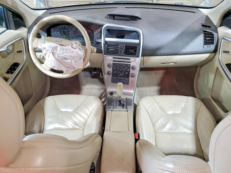 2010 VOLVO XC60 3.2 — Фото 8 из 13