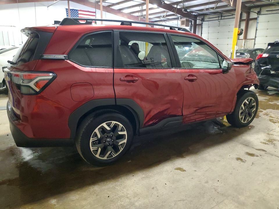 2025 SUBARU FORESTER PREMIUM — Фото 3 из 13