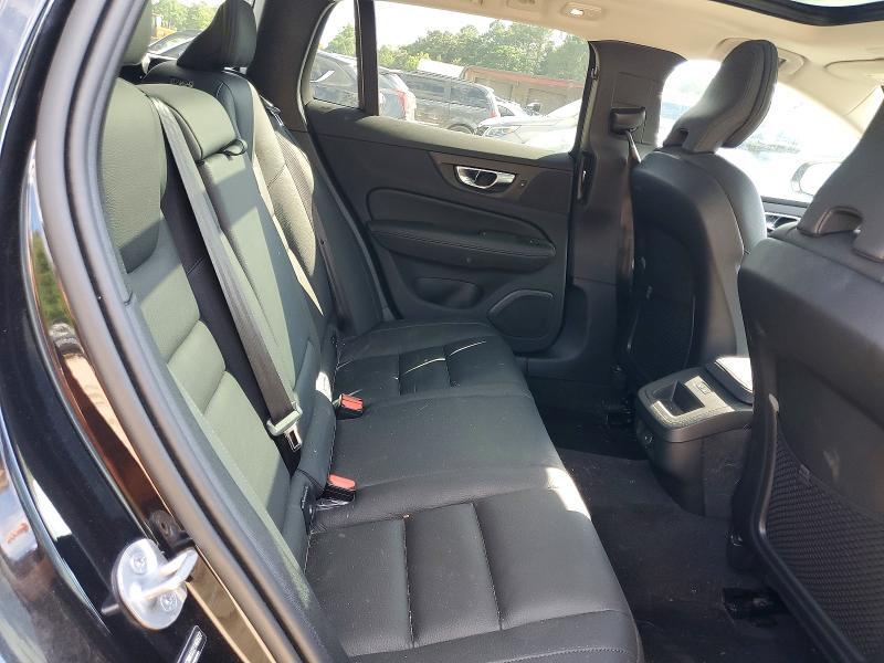 2025 VOLVO V60 CROSS COUNTRY PLUS — Фото 10 из 12