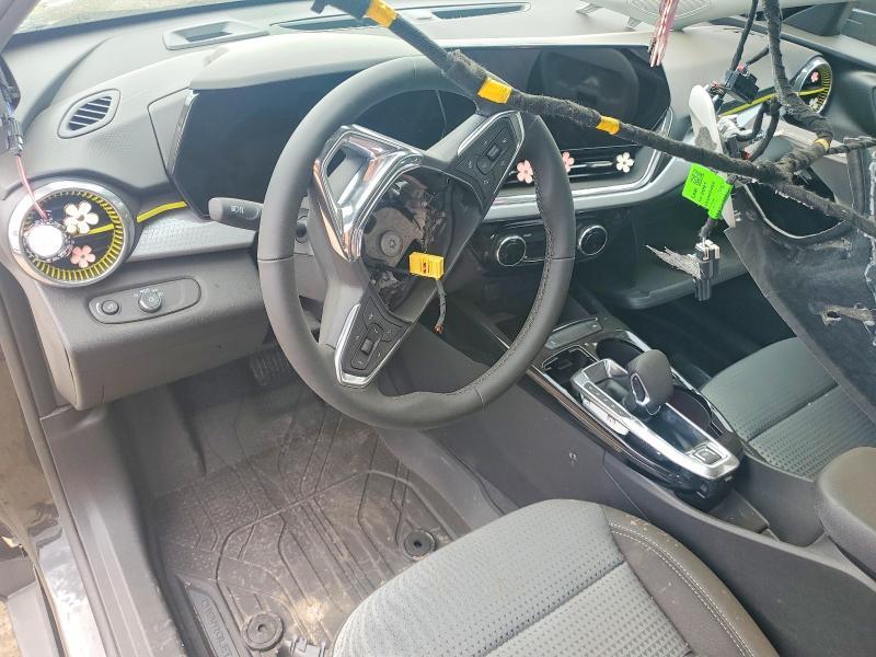 2025 CHEVROLET TRAX 1LT — Фото 8 из 12