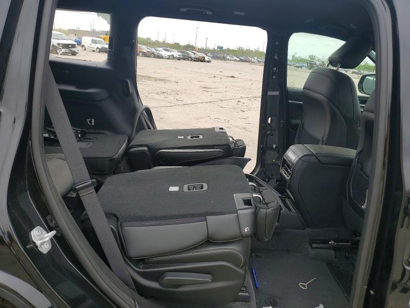 2025 JEEP GRAND CHEROKEE L LIMITED — Фото 11 из 13