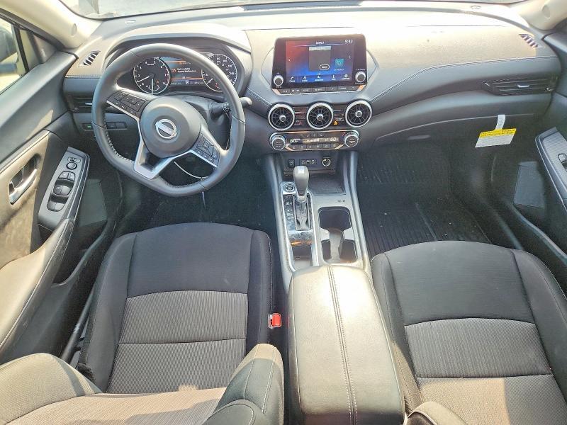 2025 NISSAN SENTRA SV — Фото 8 из 12