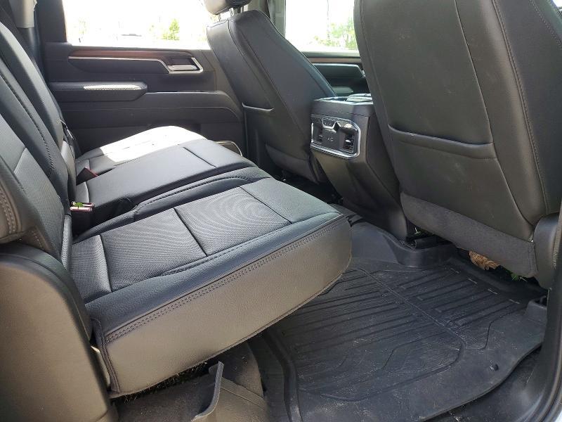 2026 GMC SIERRA K3500 DENALI — Фото 10 из 12