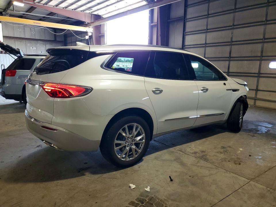 2024 BUICK ENCLAVE PREMIUM — Фото 3 из 13