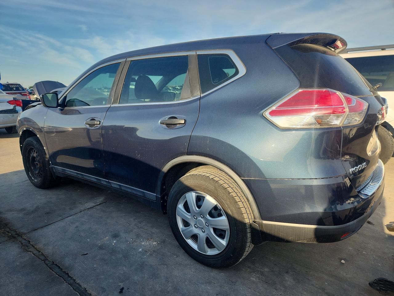 2016 NISSAN ROGUE S — Фото 2 из 14