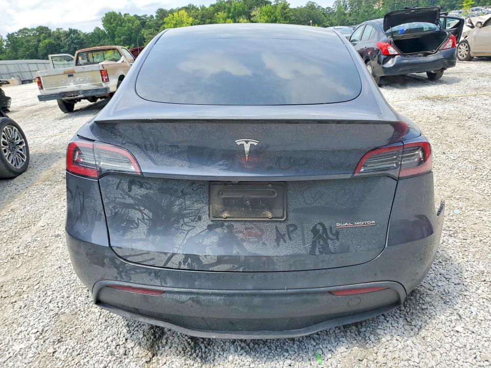 2023 TESLA MODEL Y — Фото 6 из 12