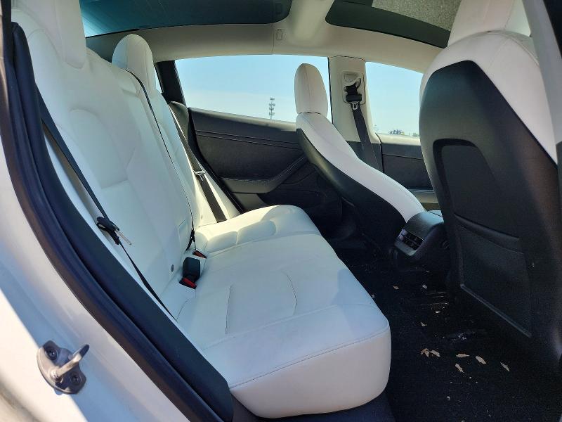 2022 TESLA MODEL 3 — Фото 10 из 12
