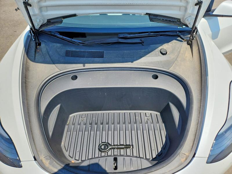 2022 TESLA MODEL 3 — Фото 11 из 12