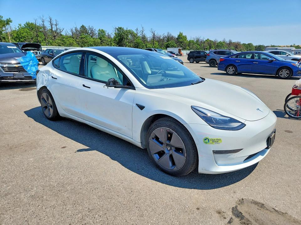 2022 TESLA MODEL 3 — Фото 4 из 12