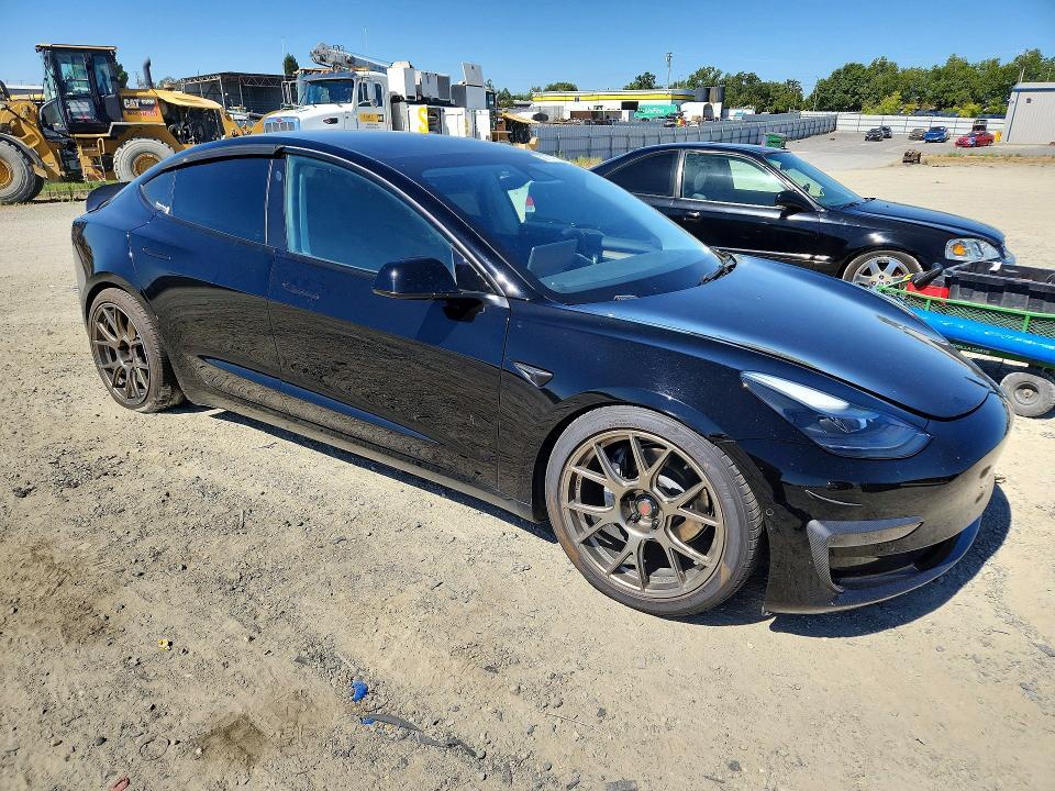 5YJ3E1EB5NF123591 2022 TESLA MODEL 3 photo no. 4