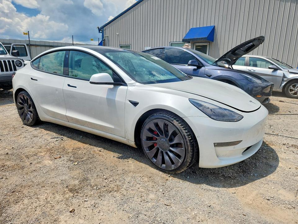2021 TESLA MODEL 3 — Фото 4 из 13