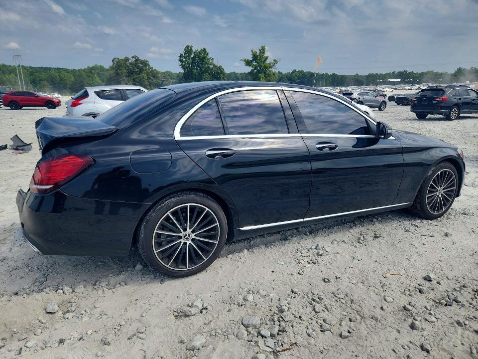 2021 MERCEDES-BENZ C 300 — Фото 3 из 12