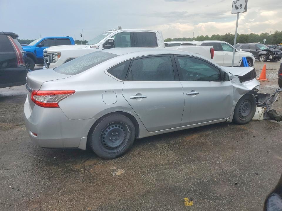 2015 NISSAN SENTRA — Фото 3 из 12