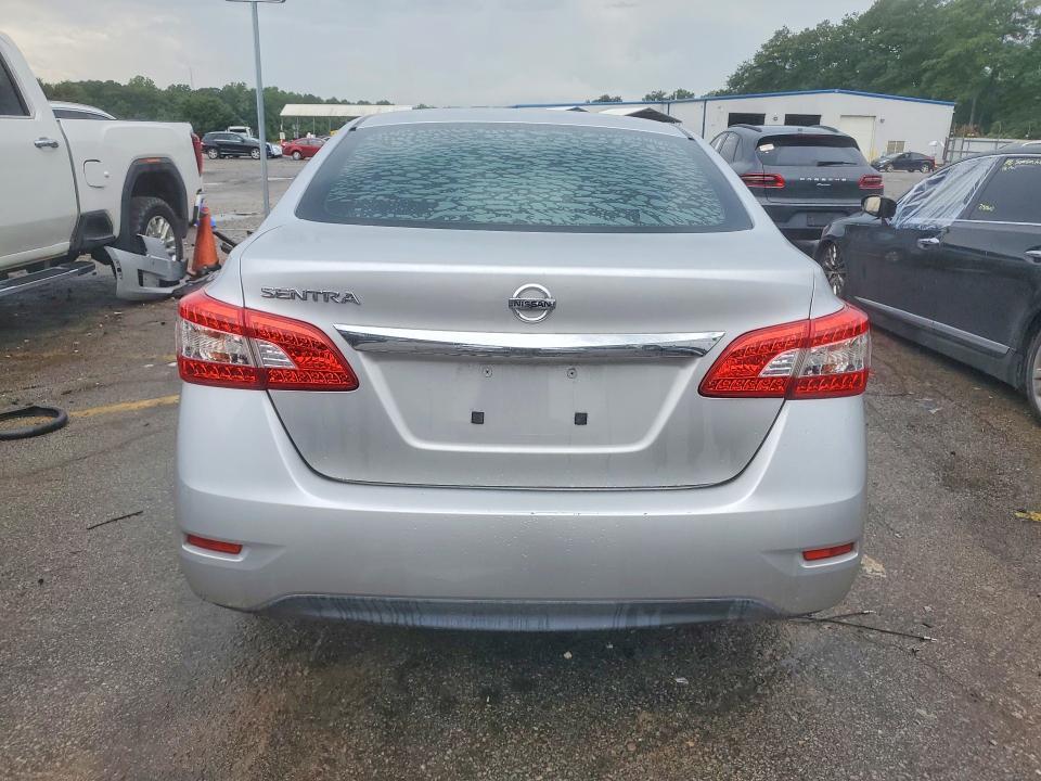 2015 NISSAN SENTRA — Фото 6 из 12