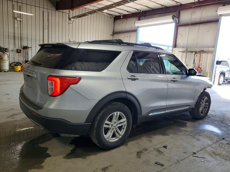 2020 FORD EXPLORER XLT — Фото 3 из 14