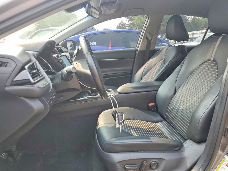 2020 TOYOTA CAMRY SE — Фото 7 из 12