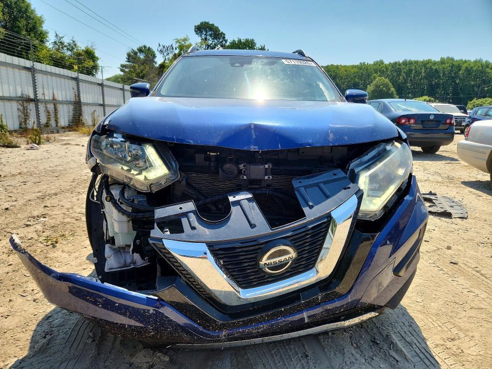 2020 NISSAN ROGUE SV — Фото 5 из 13