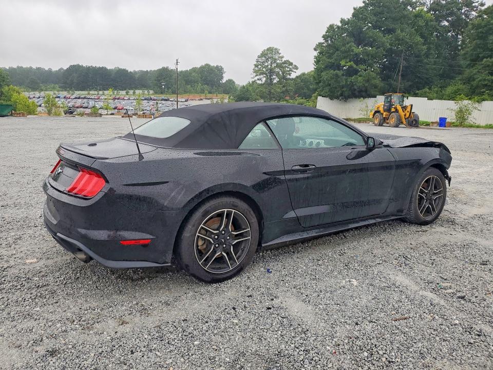 2020 FORD MUSTANG — Фото 3 из 12