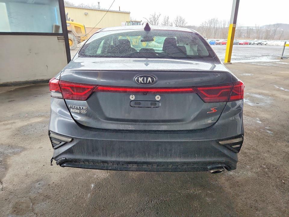 2019 KIA FORTE GT LINE — Фото 6 из 12
