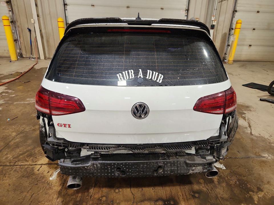 2019 VOLKSWAGEN GTI S — Фото 6 из 13