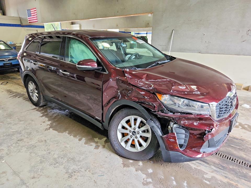 5XYPGDA34KG437491 2019 KIA SORENTO photo no. 4