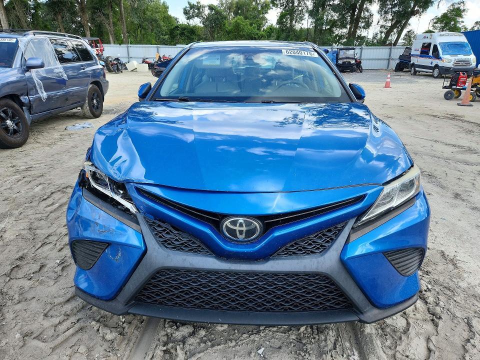 2019 TOYOTA CAMRY SE — Фото 5 из 12