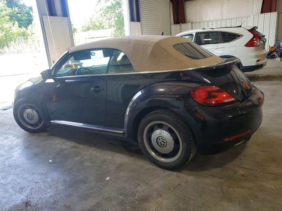 2018 VOLKSWAGEN BEETLE S — Фото 2 из 12