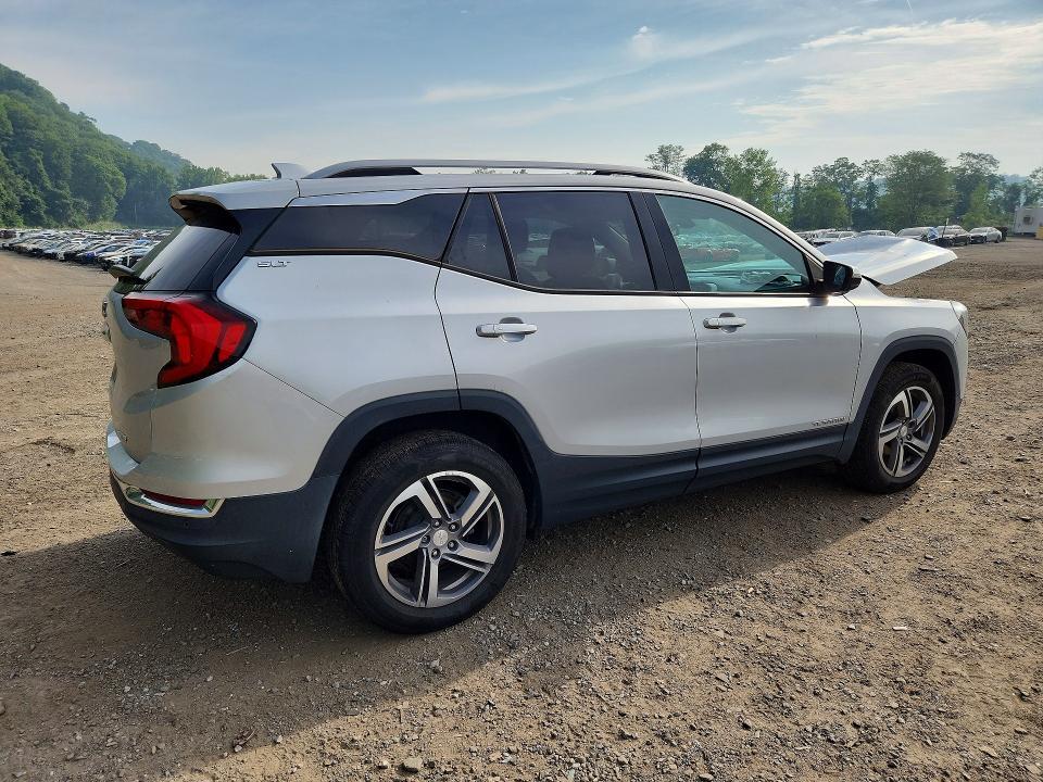 3GKALVEV5JL261565 2018 GMC TERRAIN photo no. 3