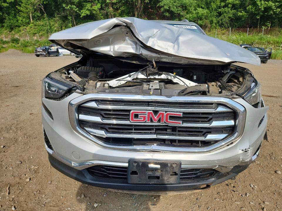 3GKALVEV5JL261565 2018 GMC TERRAIN photo no. 5