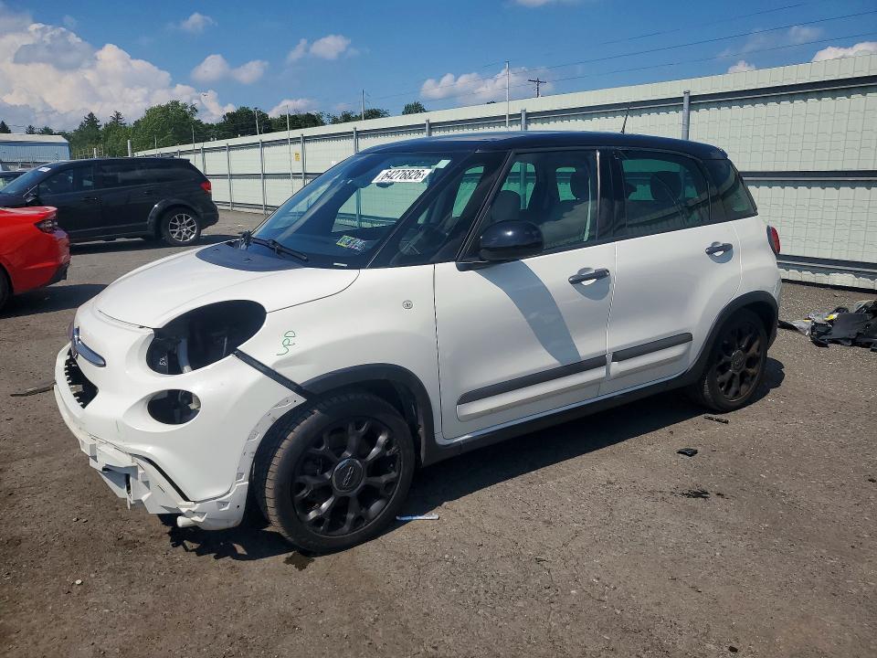 2018 FIAT 500L ZFBCFADHXJZ041205