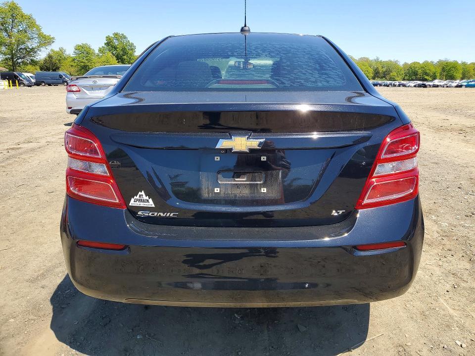 2018 CHEVROLET SONIC LT — Фото 6 из 12