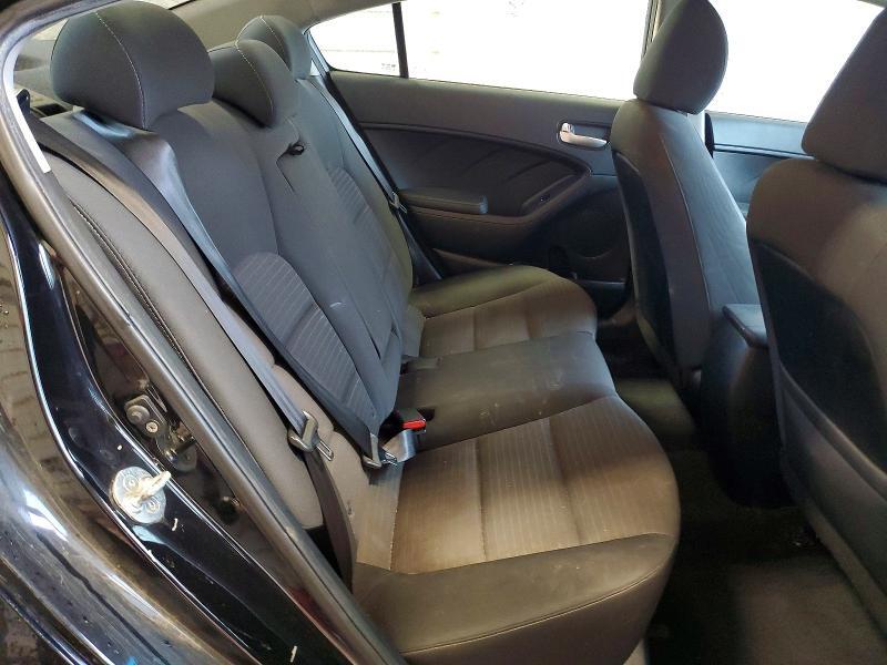 2018 KIA FORTE LX — Фото 10 из 13