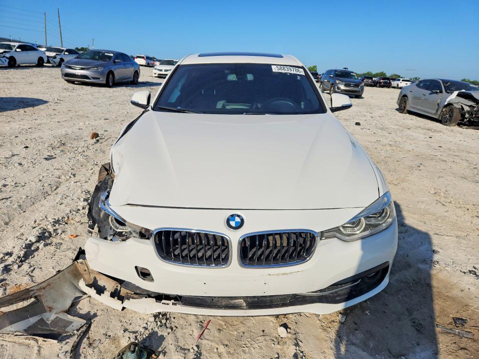 2018 BMW 330 XI — Фото 5 из 12