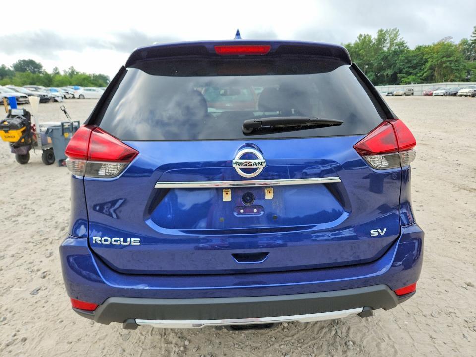 2017 NISSAN ROGUE SV — Фото 6 из 14