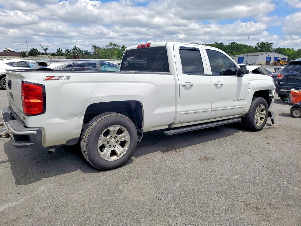 2017 CHEVROLET SILVERADO K1500 LT — Фото 3 из 13