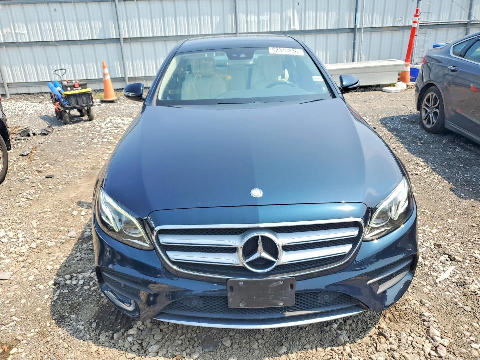 2017 MERCEDES-BENZ E 300 4MATIC — Фото 5 из 12
