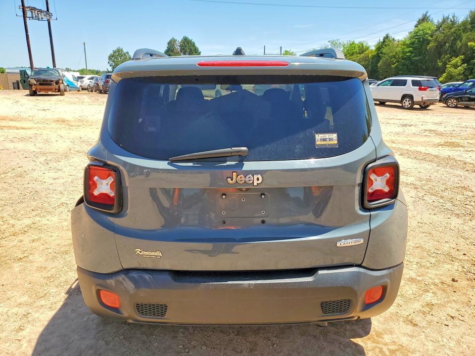 2017 JEEP RENEGADE LATITUDE — Фото 6 из 12