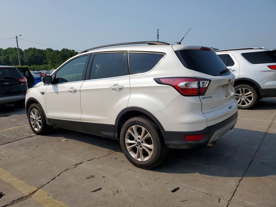 2017 FORD ESCAPE SE — Фото 2 из 13