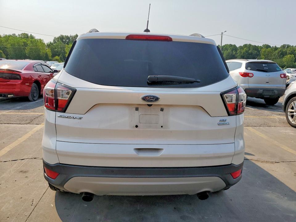 2017 FORD ESCAPE SE — Фото 6 из 13