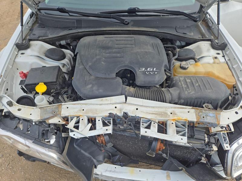 2C3CCARG7GH224757 2016 CHRYSLER 300 photo no. 11