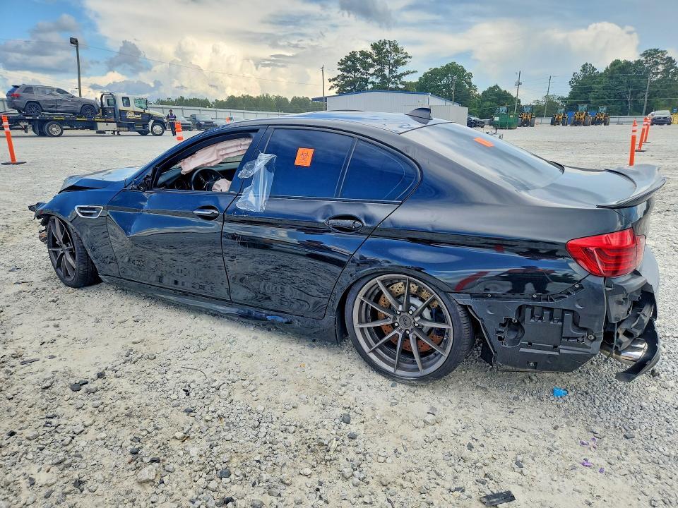 2016 BMW M5 — Фото 2 из 12