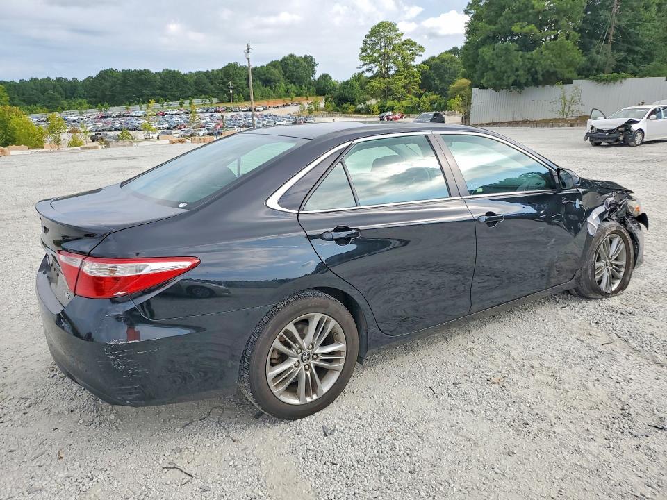 2016 TOYOTA CAMRY SE — Фото 3 из 12