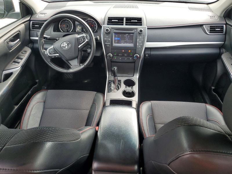 2016 TOYOTA CAMRY SE — Фото 8 из 12