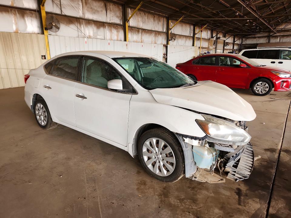 2016 NISSAN SENTRA SV — Фото 4 из 12
