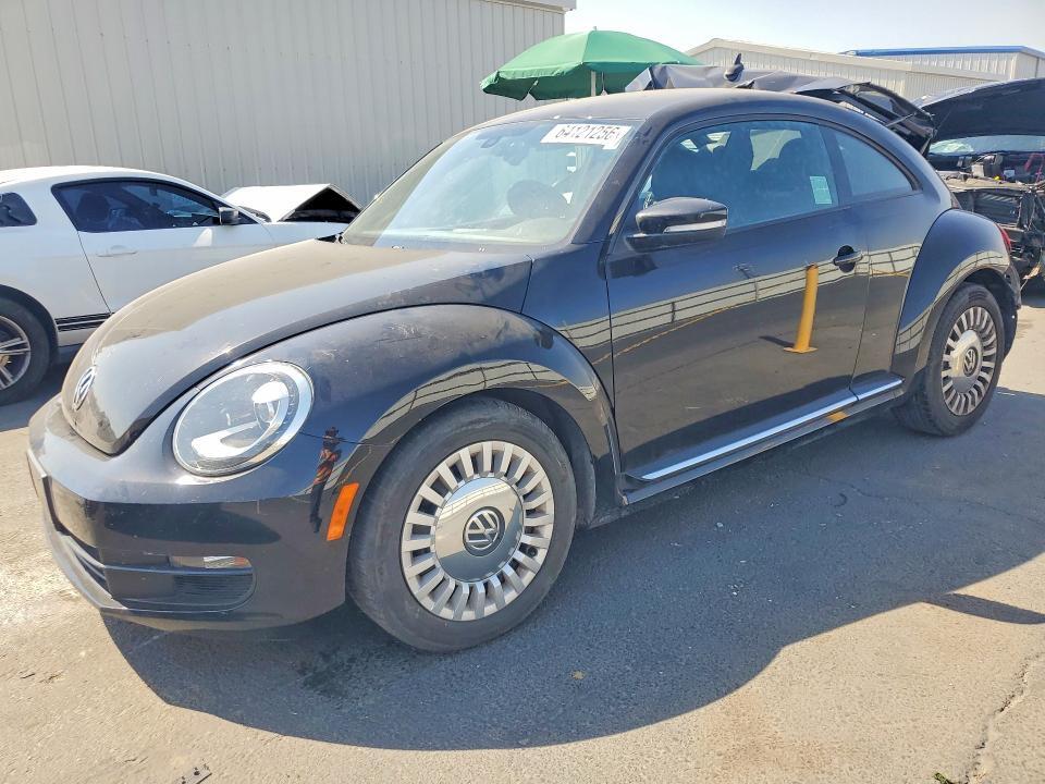 3VWJ17AT1GM626261 2016 VOLKSWAGEN BEETLE photo no. 1