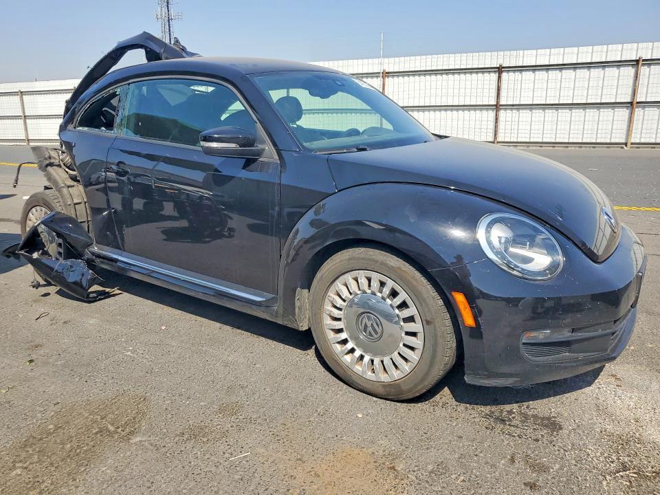 3VWJ17AT1GM626261 2016 VOLKSWAGEN BEETLE photo no. 4