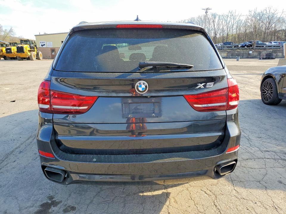 2015 BMW X5 XDRIVE50I — Фото 6 из 13