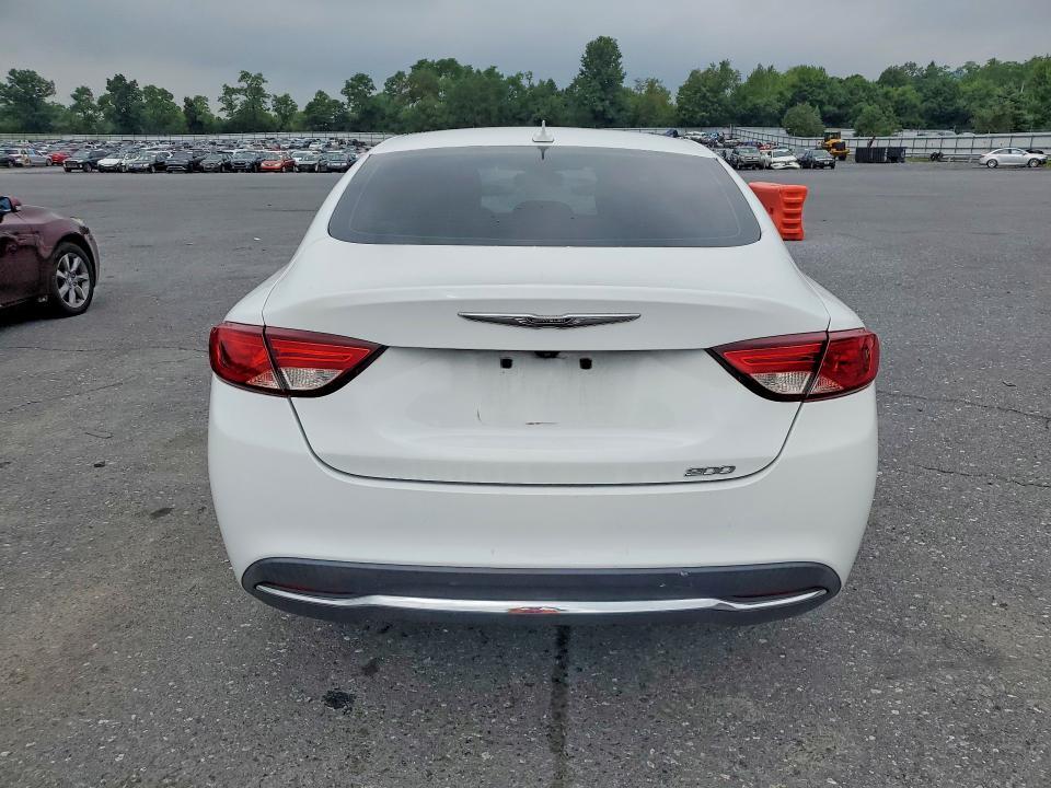 2015 CHRYSLER 200 LIMITED — Фото 6 из 12