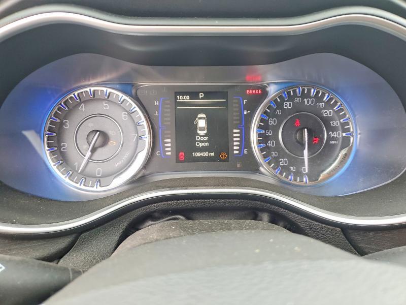 2015 CHRYSLER 200 LIMITED — Фото 9 из 12