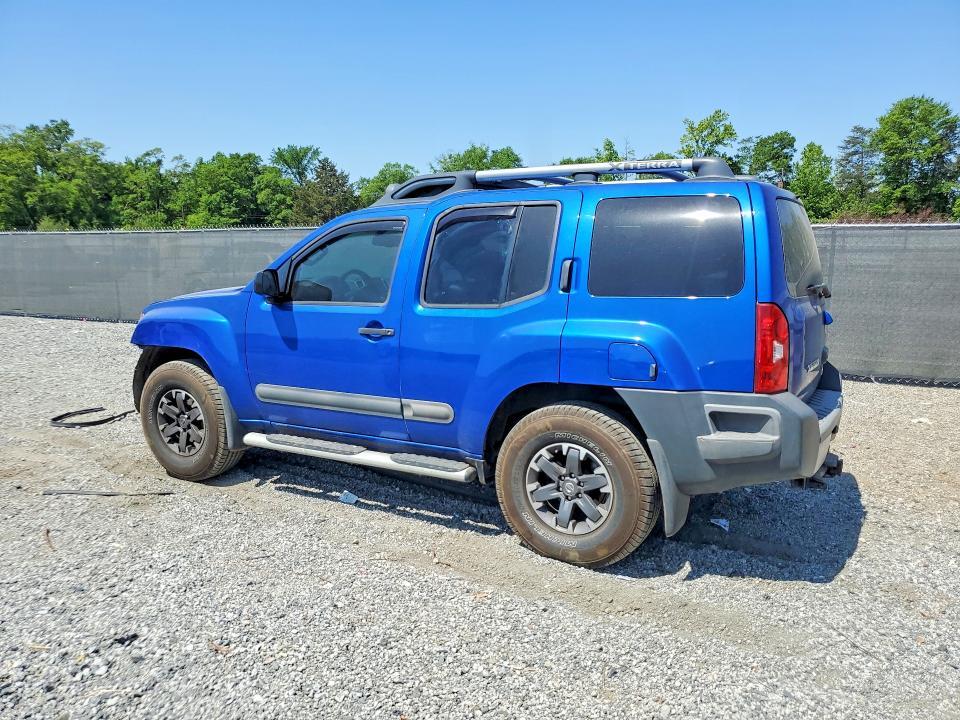 2015 NISSAN XTERRA PRO-4X — Фото 2 из 14